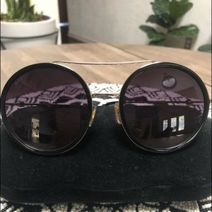 GUCCI Black Round Sunglasses